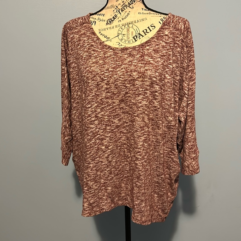 Old navy 1/4 sleeved shirt.